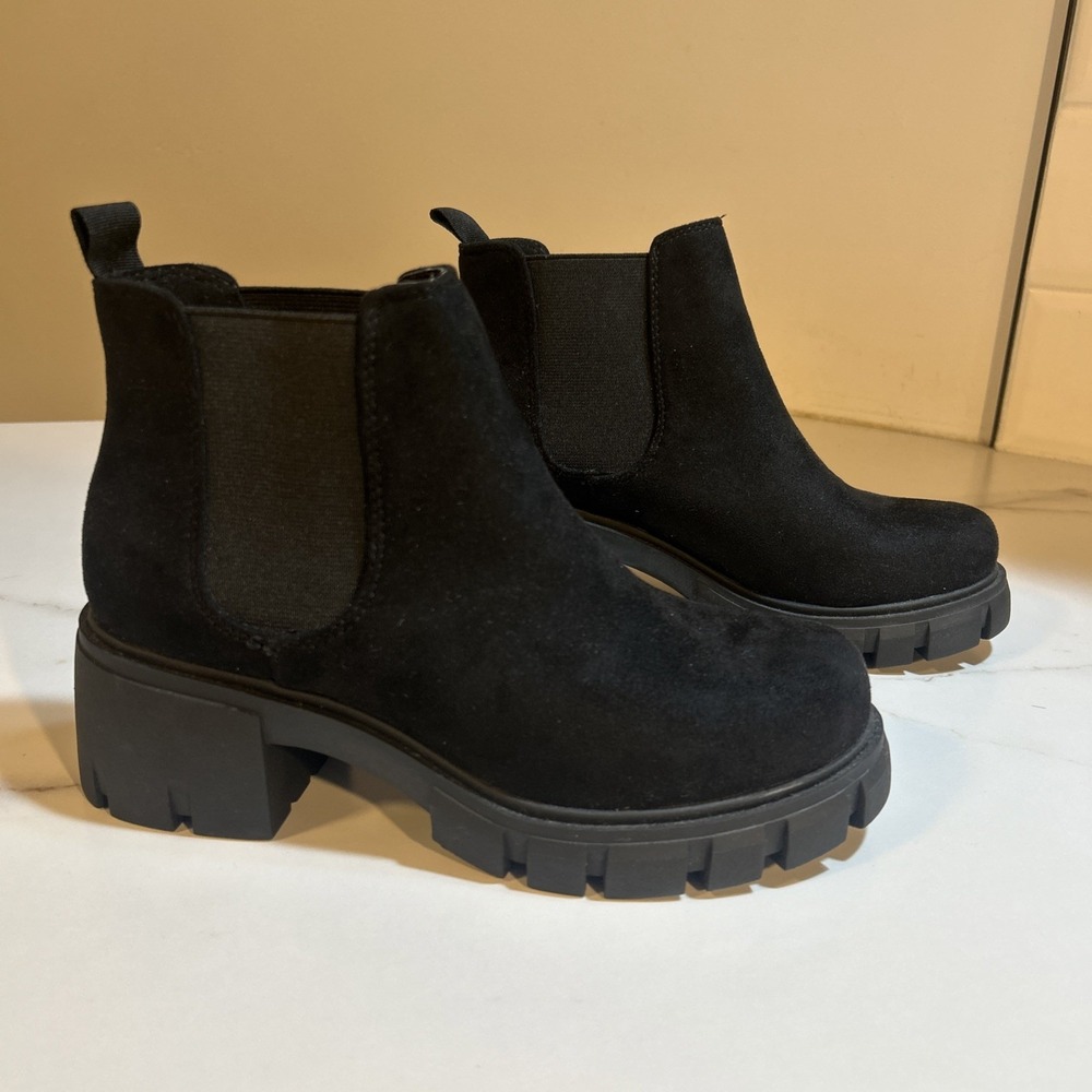 Soda Pioneer Black Imit Suede Lug Sole Mid Heel Chelsea‎ Fashion Ankle Booties 6